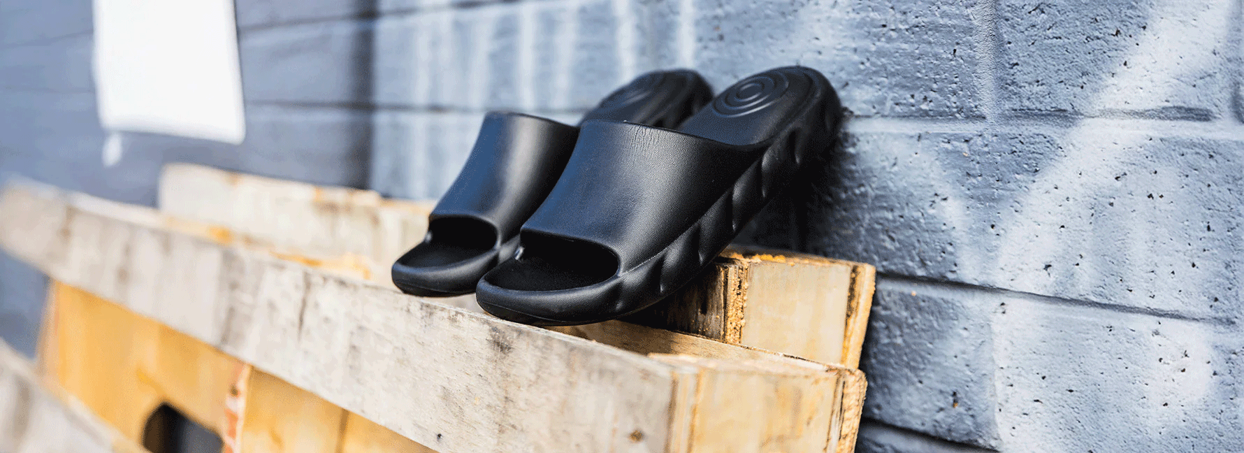 The Ultimate Showdown: Elevated Slides vs. Classic Sandals
